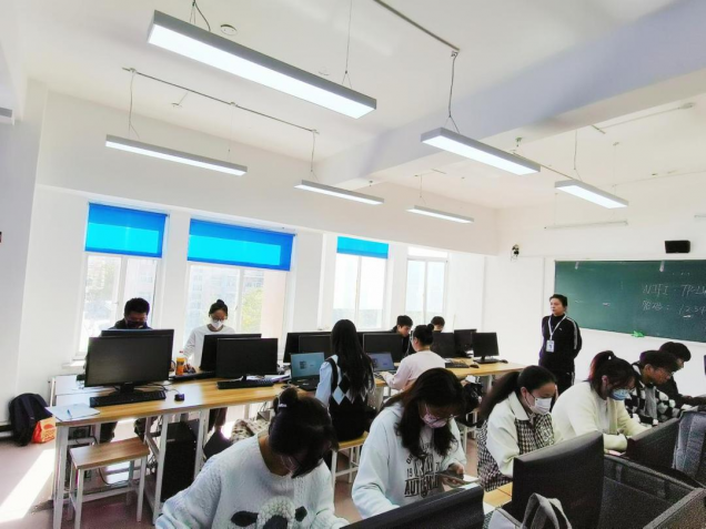 工商管理学院在辽宁省大学生数字贸易创新创业大赛中喜获佳绩